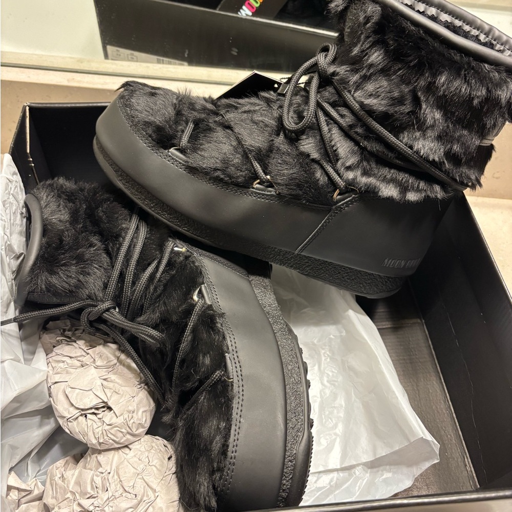 Moon Boot Black Fur Winter Boots